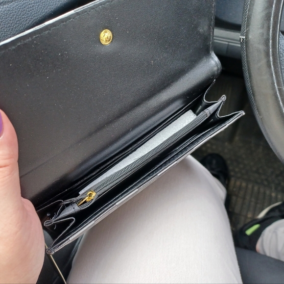 Wallett - Picture 4 of 6